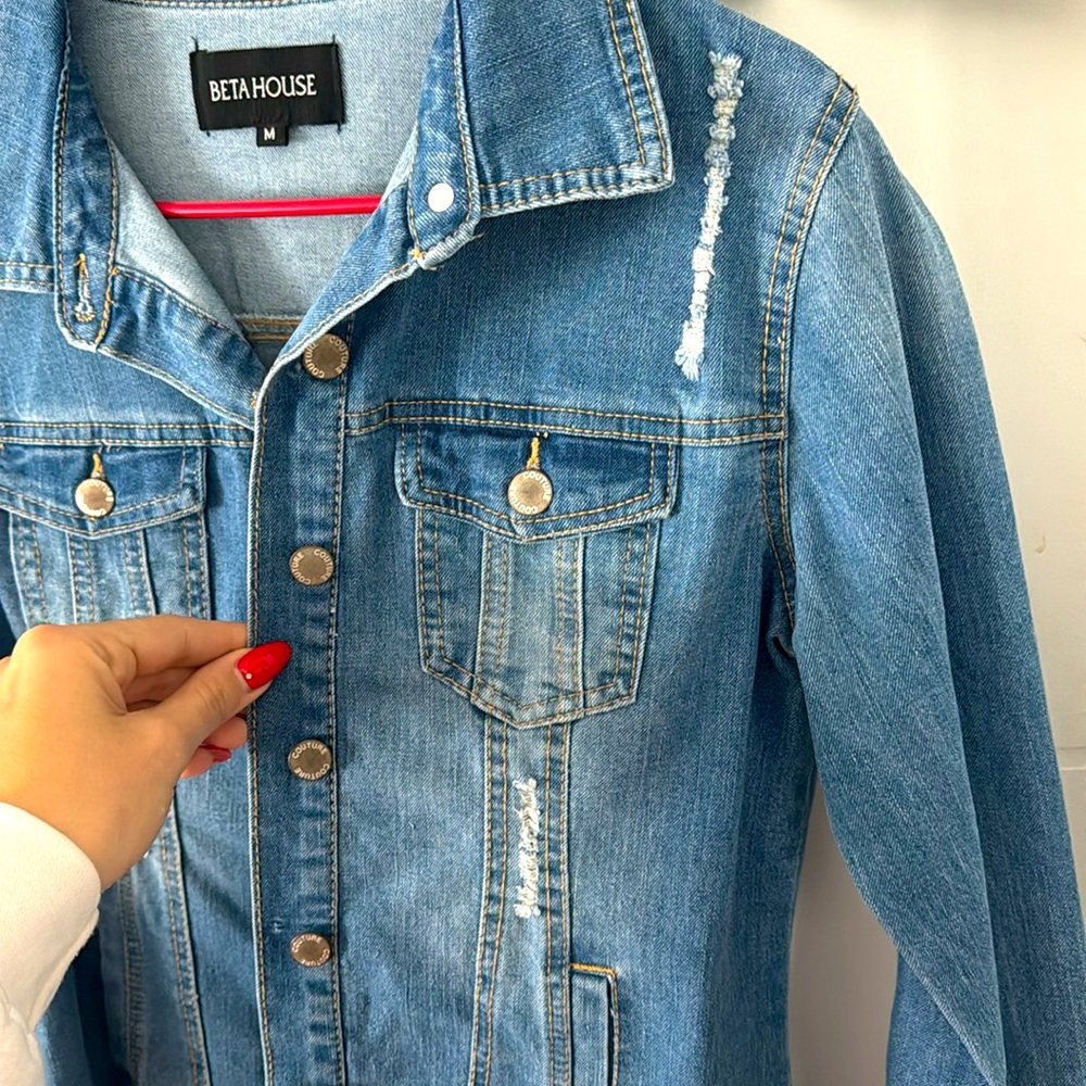 Distressed Jean jacket - Picture 3 of 3
